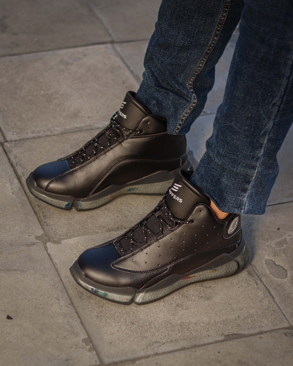 Erics (Triple Black)